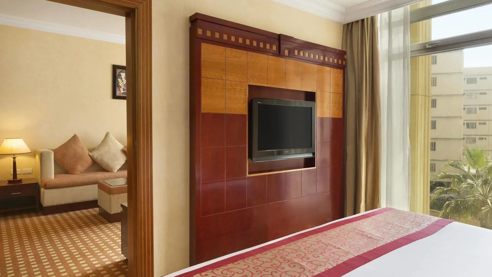Ramada Riyadh Hotel 3*,