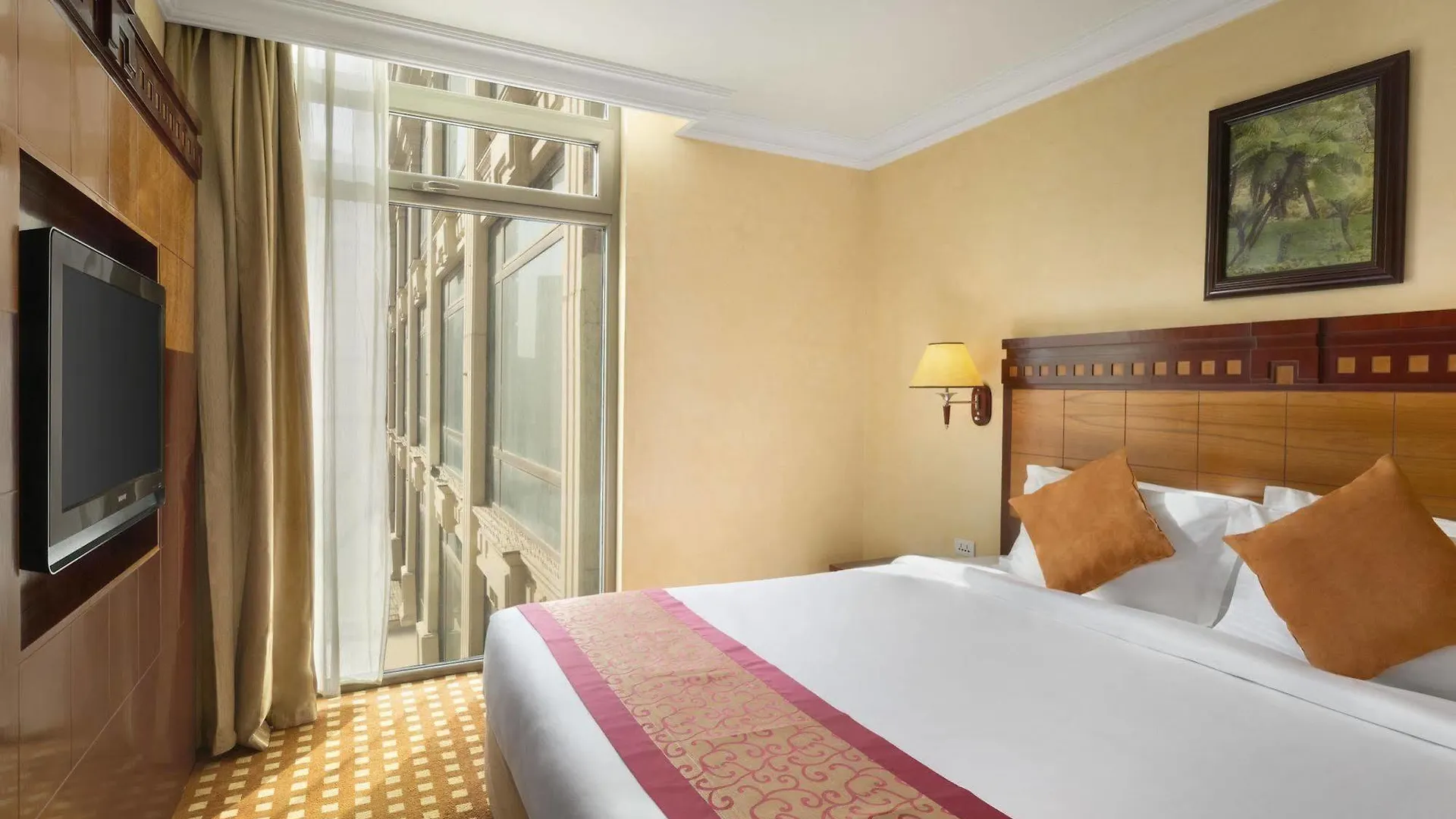 Ramada Riyadh Hotel 3*,