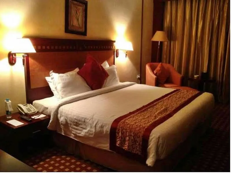 Ramada Riyadh Hotel 3*,